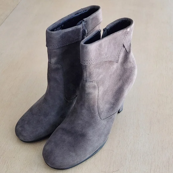 Aerosoles Aerolite Suede Boots - Picture 3 of 16